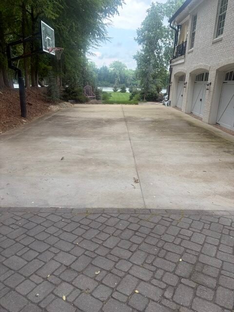 House exterior before professional cleaning